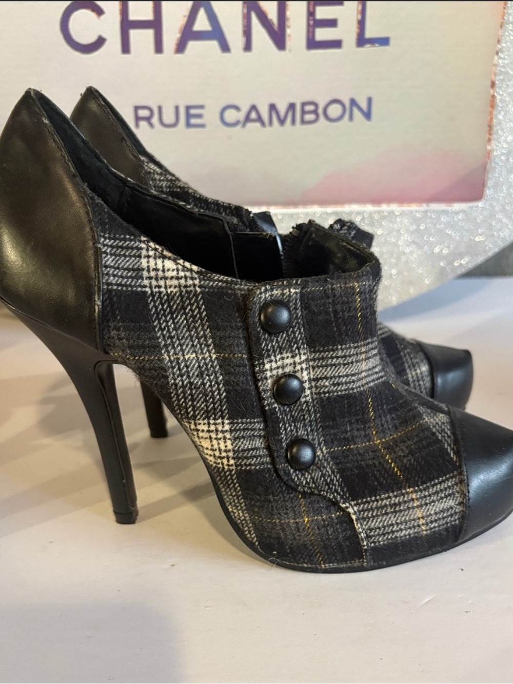 Bumper Black Plaid Pointed-Toe Heeled Oxfords